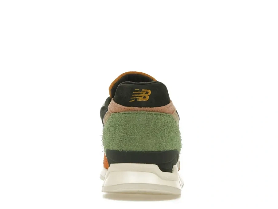 Фото № 4 с приближением к товару «‎New Balance 998»