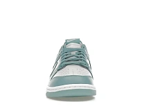 Фото № 2 с приближением к товару «‎Nike Dunk Low»