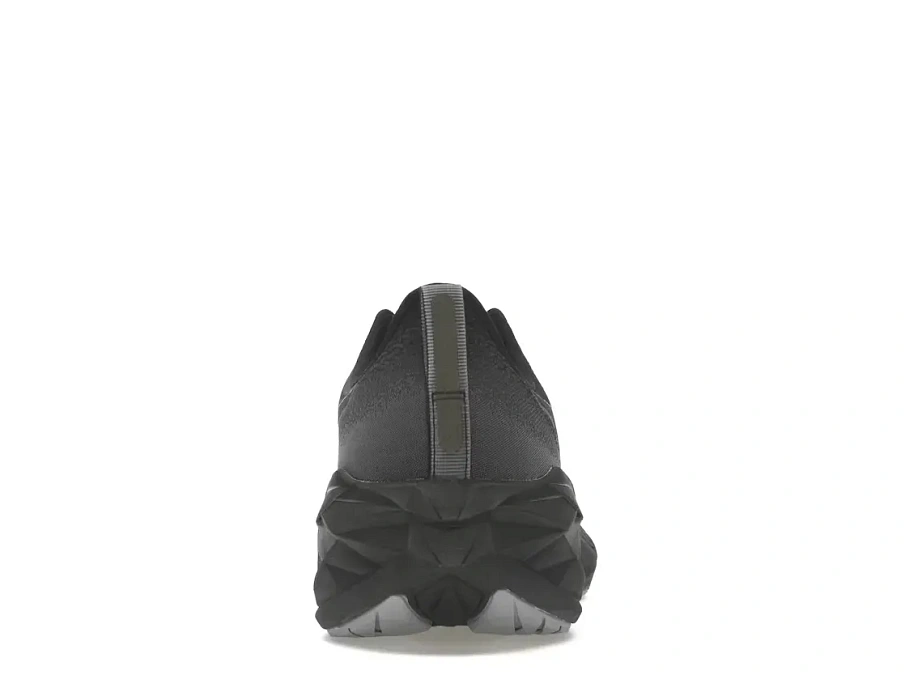 Фото № 4 с приближением к товару «‎ASICS Novablast 4»