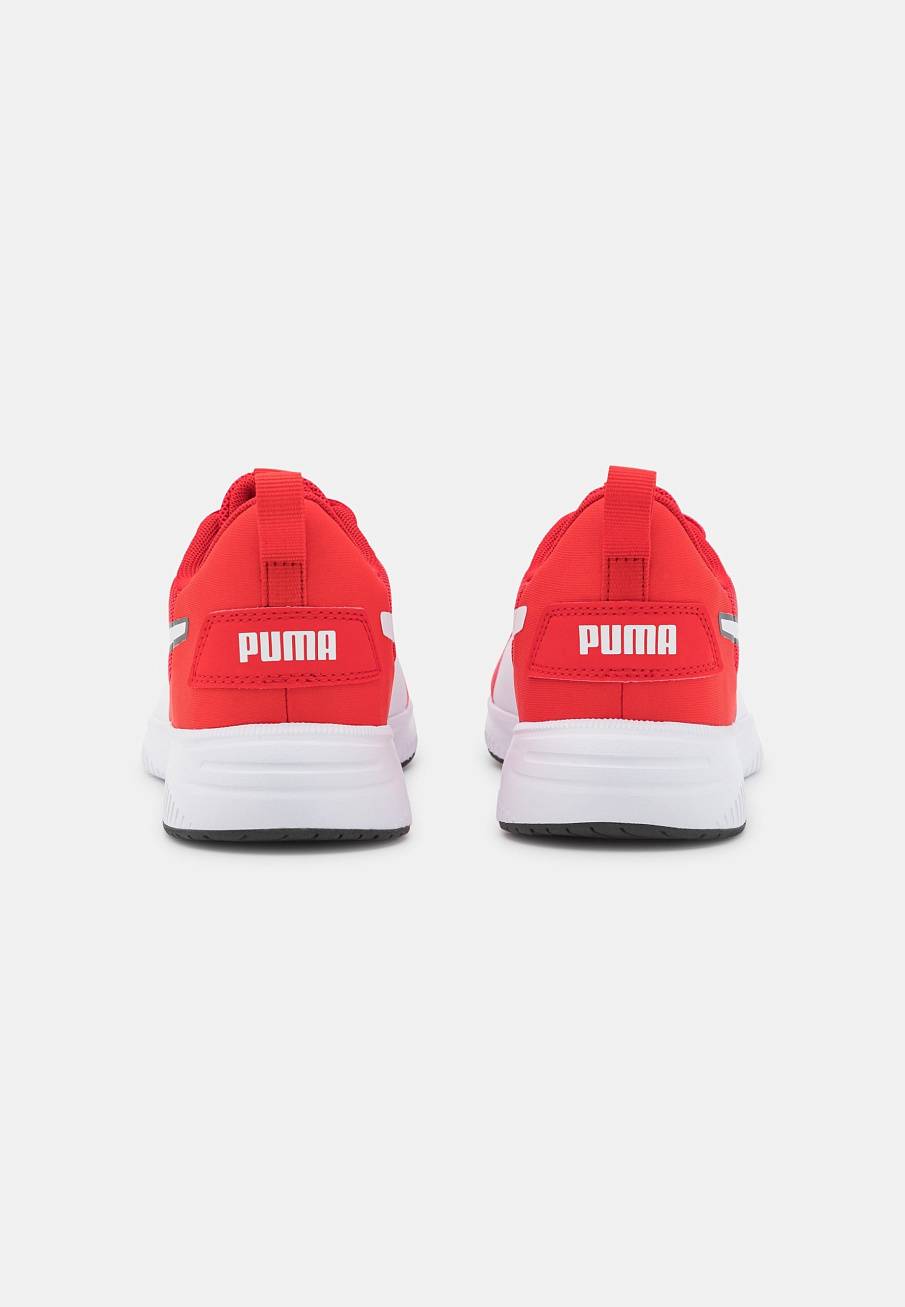 Фото № 3 с приближением к товару «‎Puma Flyer Flex »