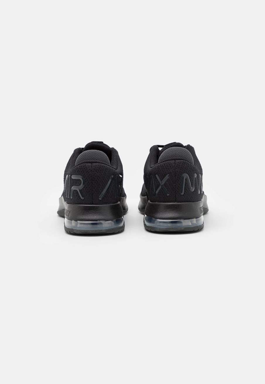 Фото № 2 с приближением к товару «‎Nike Air Max Alpha Trainer 4»