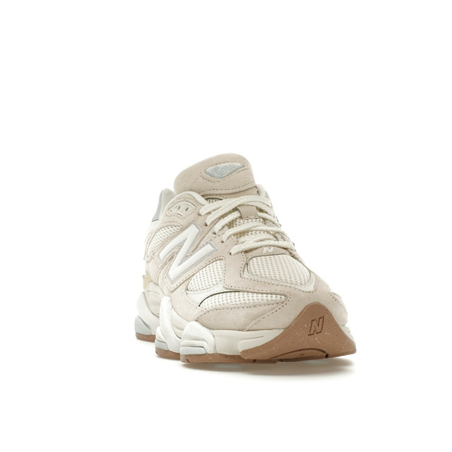 Фото № 2 с приближением к товару «‎New Balance 9060 Bisque Frosted Glass»