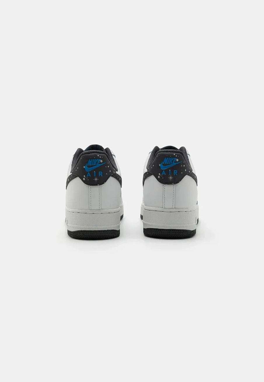 Фото № 3 с приближением к товару «‎AIR FORCE 1 07»