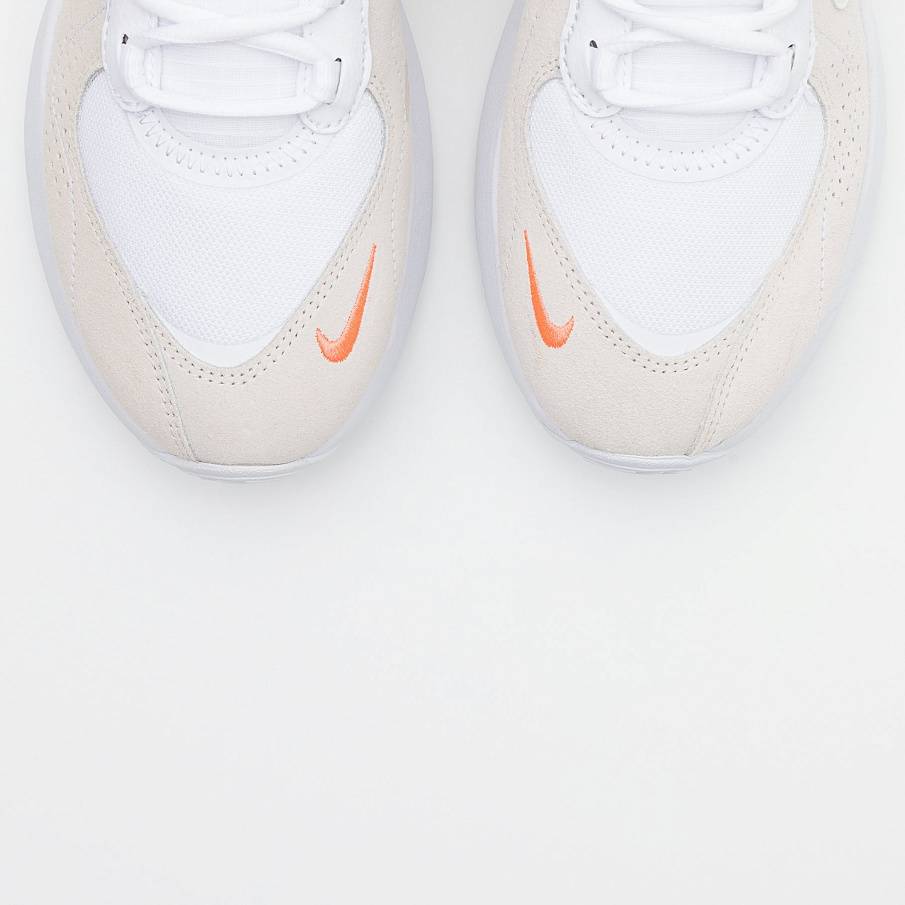Фото № 4 с приближением к товару «‎Nike Air Max Verona »