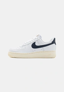 Фото № 1 с приближением к товару «‎AIR FORCE 1 07 FLYEASE»