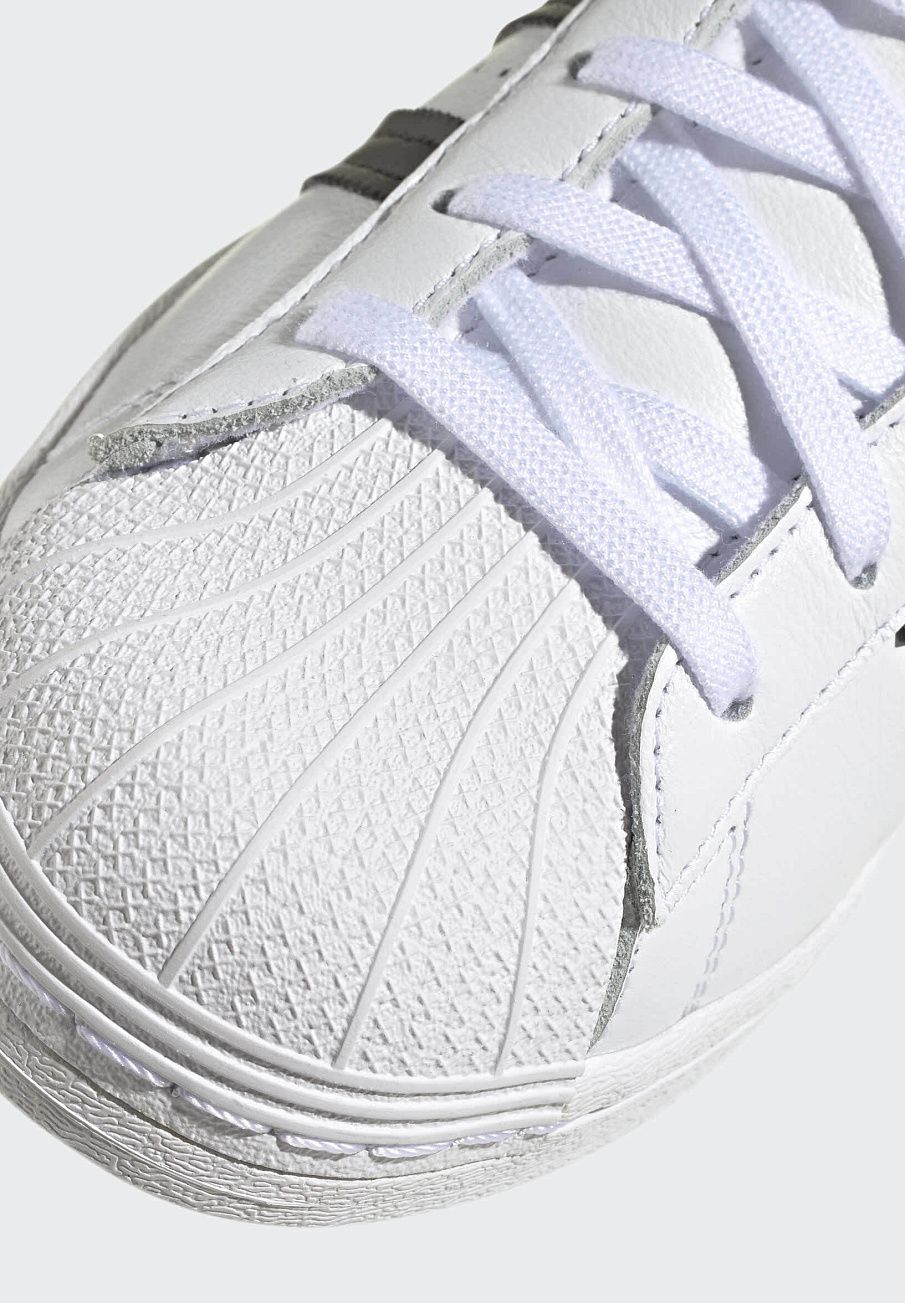 Фото № 5 с приближением к товару «‎Adidas Superstar W »