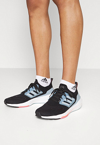 Фото № 3 с приближением к товару «‎Adidas Ultraboost 22»