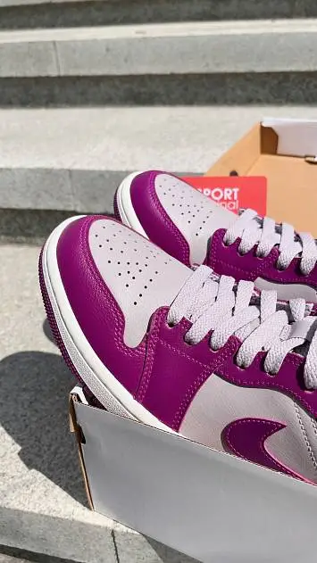 Air Jordan 1 Mid Magenta (BQ6472-501) - 3