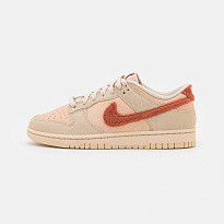 Фото № 1 с приближением к товару «‎Nike Wmns Dunk CZ »