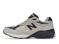 Фото № 3 с приближением к товару «‎New Balance 990v3»