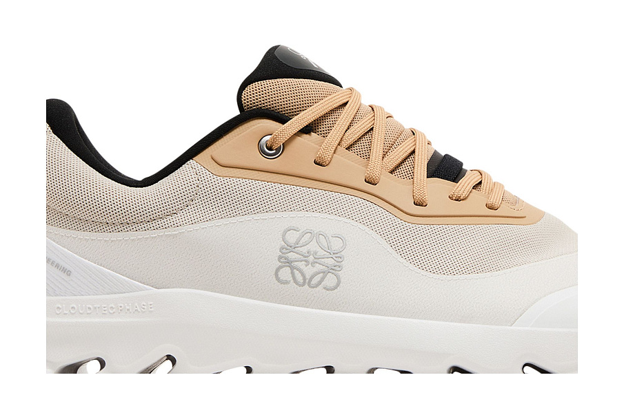 Фото № 3 с приближением к товару «‎Loewe x ON Cloudtilt 2 Tan White Gum»