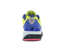 Фото № 4 с приближением к товару «‎New Balance 990v5»