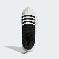 Фото № 3 с приближением к товару «‎Adidas Trae Young»