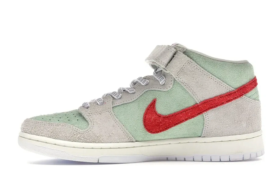 Фото № 3 с приближением к товару «‎Nike SB Dunk Mid White Widow»