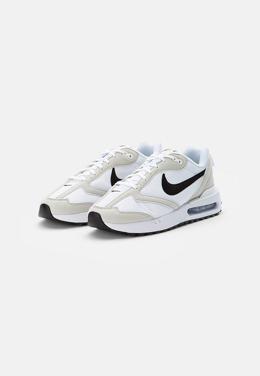 Фото № 2 с приближением к товару «‎Nike Air Max Dawn »