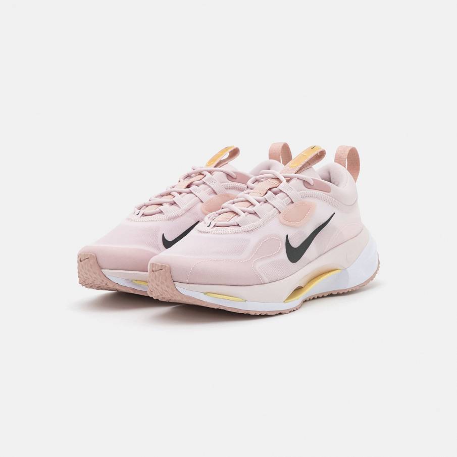 Фото № 2 с приближением к товару «‎Nike W Spark »