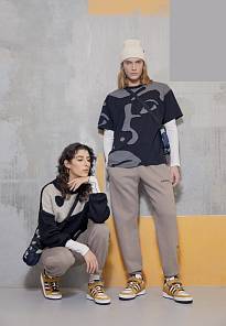 Фото № 1 с приближением к товару «‎Adidas Forum »