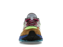 Фото № 2 с приближением к товару «‎New Balance 990v6»