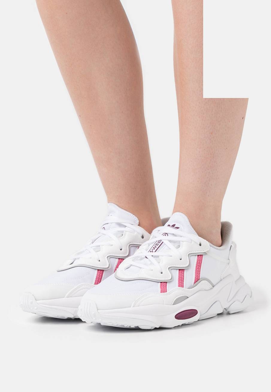 Фото № 2 с приближением к товару «‎Adidas Ozweego »