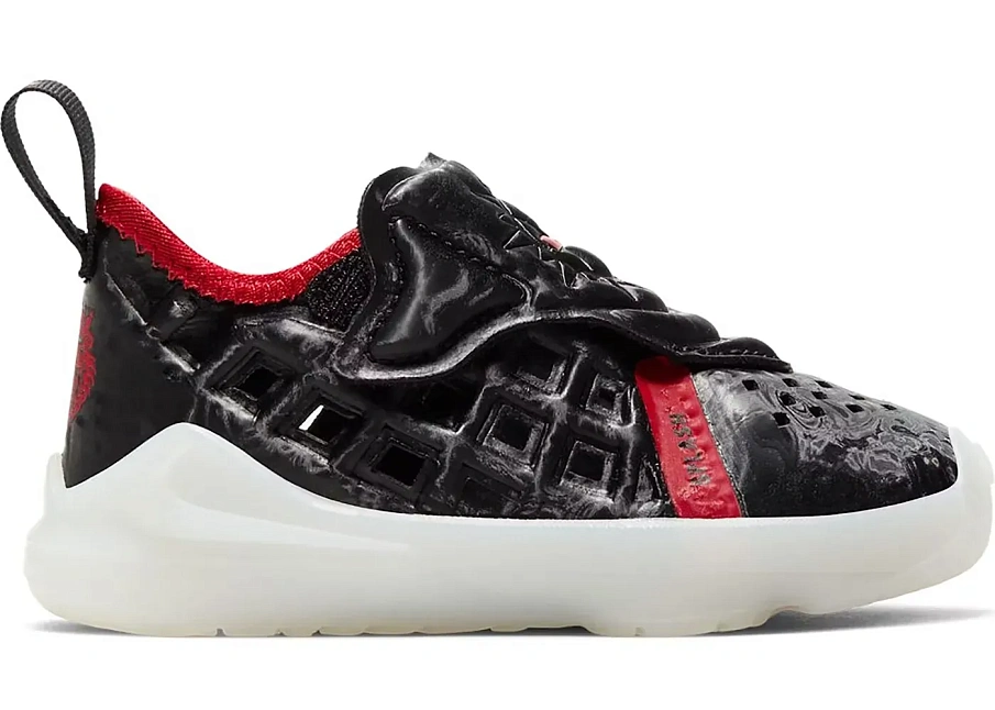 Фото № 1 с приближением к товару «‎Nike LeBron 17 Dunked»