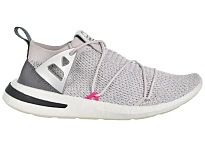Фото № 1 с приближением к товару «‎adidas Arkyn Primeknit Grey Pink »