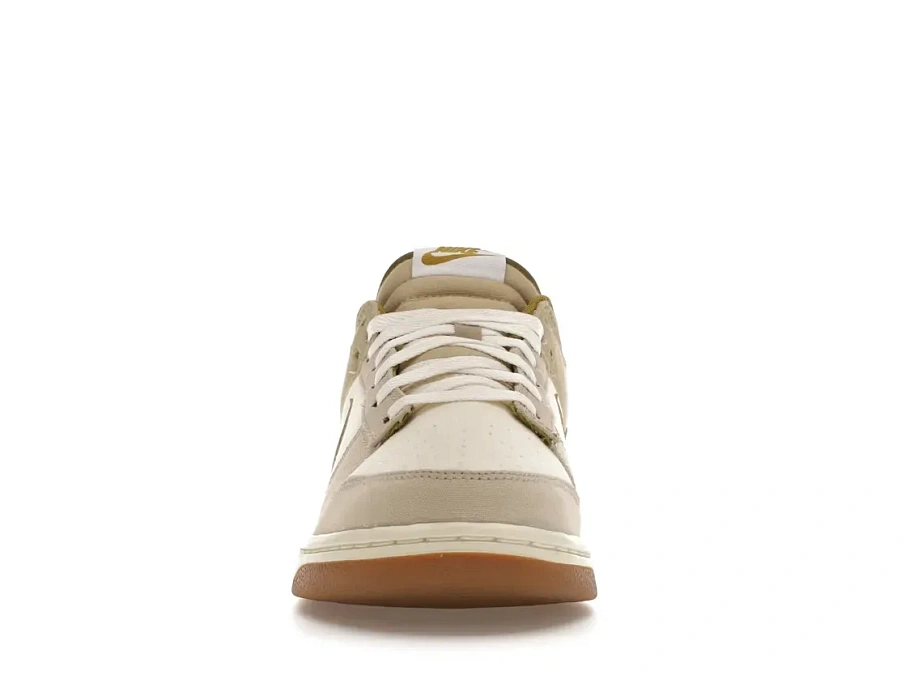 Фото № 2 с приближением к товару «‎Nike Dunk Low»