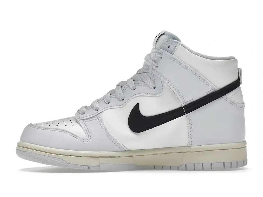 Фото № 3 с приближением к товару «‎Nike Dunk High»