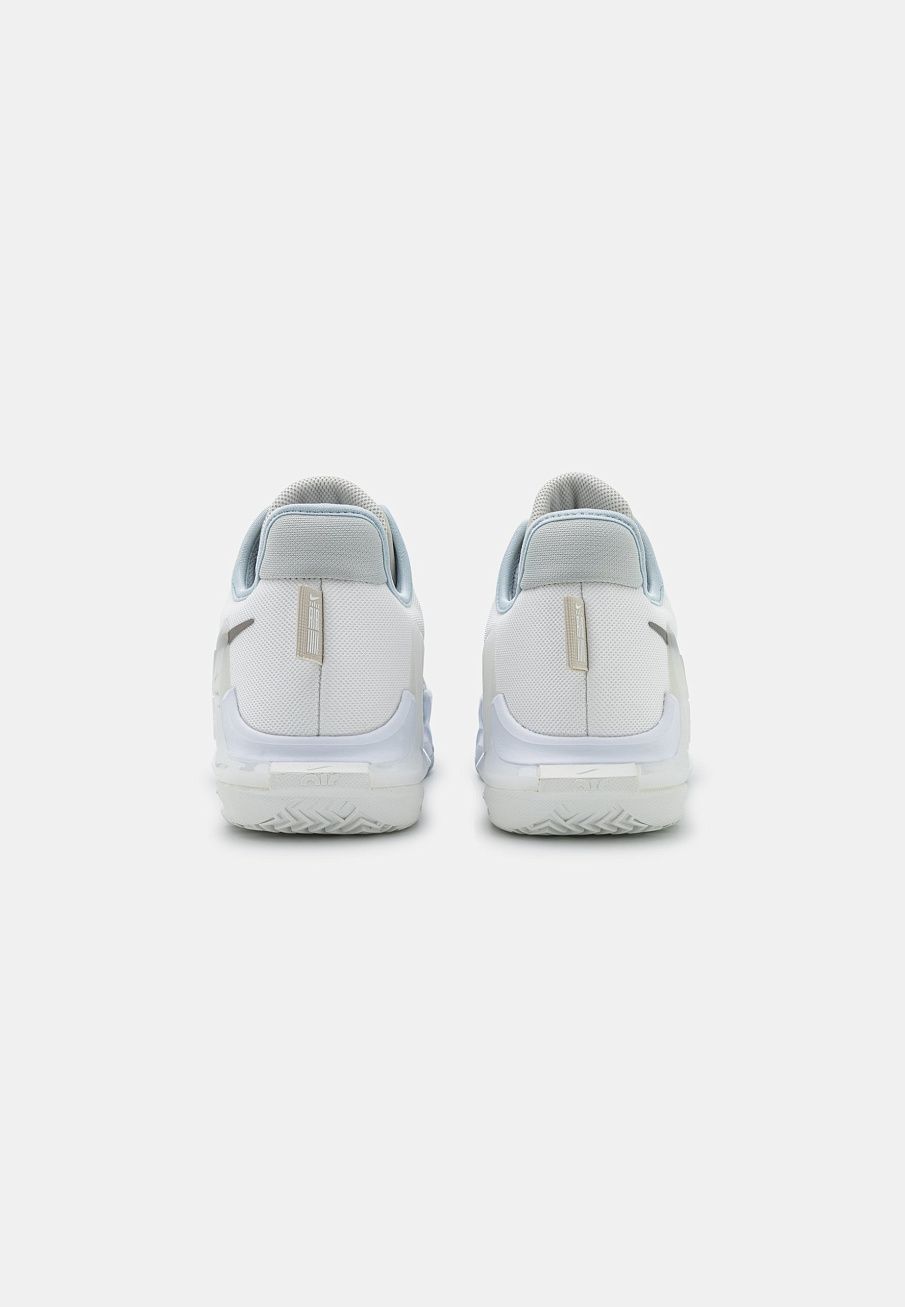 Фото № 3 с приближением к товару «‎Nike Lebron Witness VI»