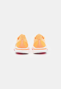 Фото № 3 с приближением к товару «‎Adidas Supernova +»