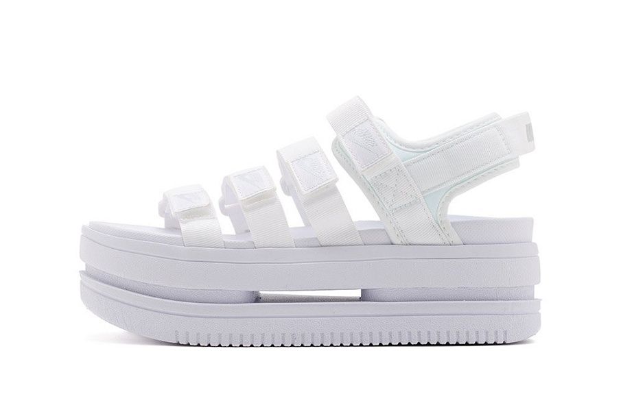 Фото № 2 с приближением к товару «‎Nike Icon Classic Wmns»