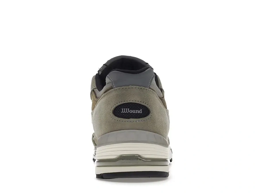 Фото № 4 с приближением к товару «‎New Balance 991»
