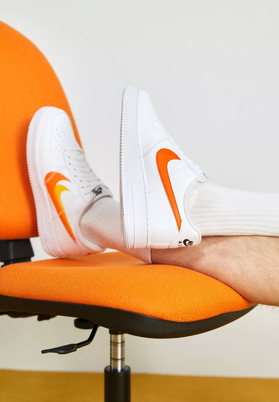 Фото № 2 с приближением к товару «‎AIR FORCE 1 07 UNISEX»