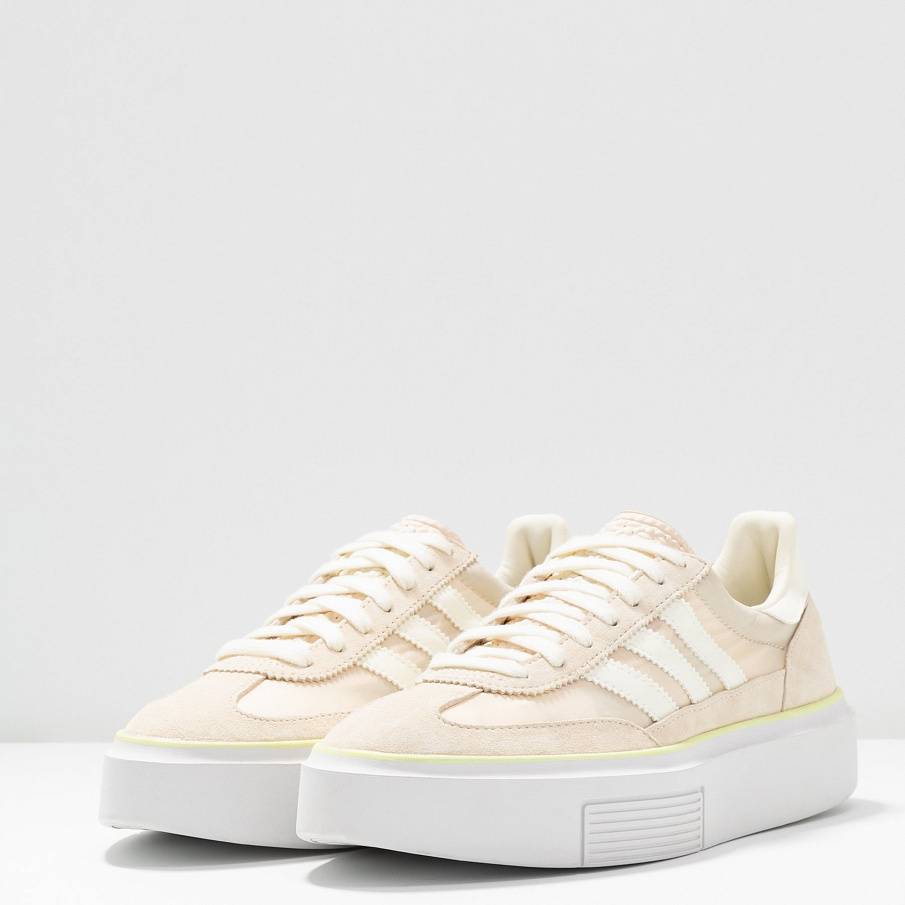 Фото № 5 с приближением к товару «‎Adidas Sleek Super »