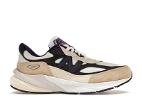 Фото № 1 с приближением к товару «‎New Balance 990v6»