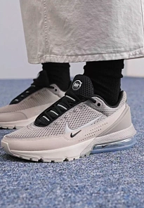 Фото № 1 с приближением к товару «‎AIR MAX PULSE»