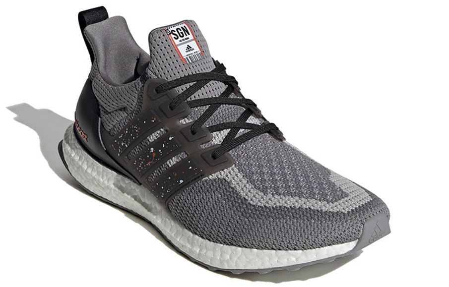 Фото № 3 с приближением к товару «‎adidas Ultraboost Dna Grey»