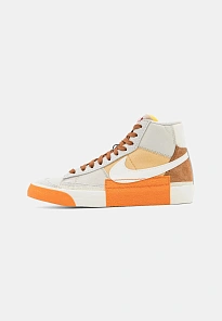 Фото № 1 с приближением к товару «‎BLAZER MID 77 »