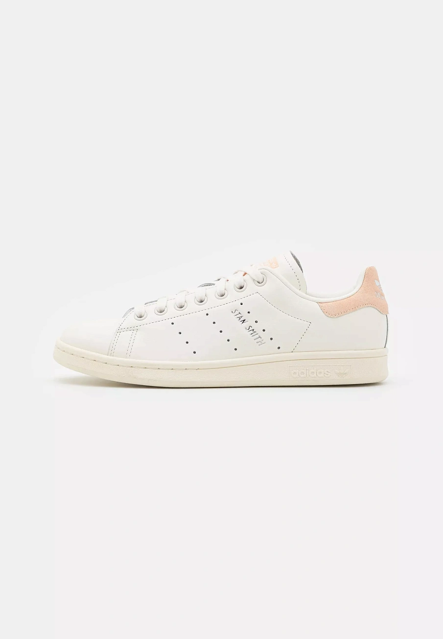 Фото № 2 с приближением к товару «‎STAN SMITH »