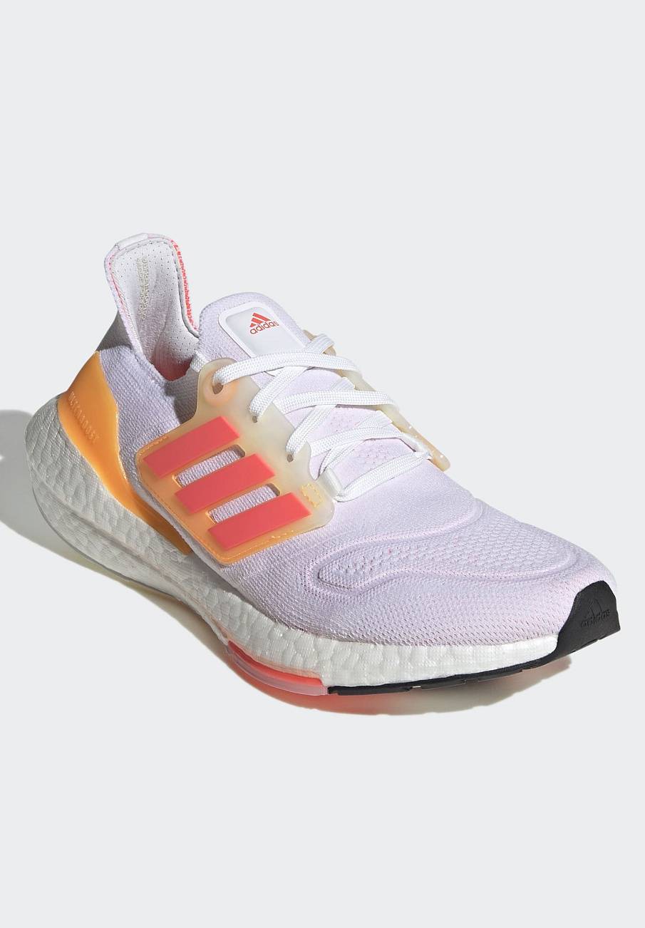Фото № 2 с приближением к товару «‎Adidas Ultraboost 22»