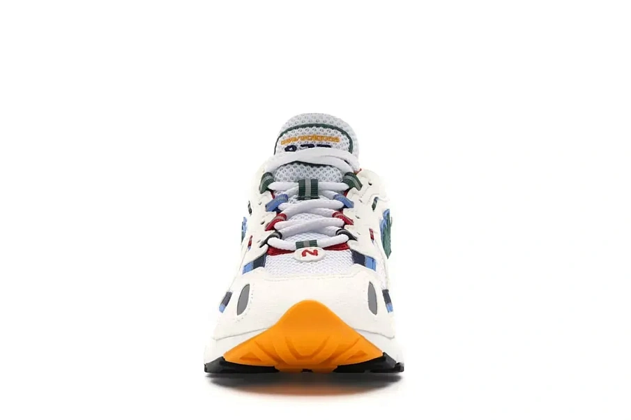 Фото № 2 с приближением к товару «‎New Balance 827 Abzorb»