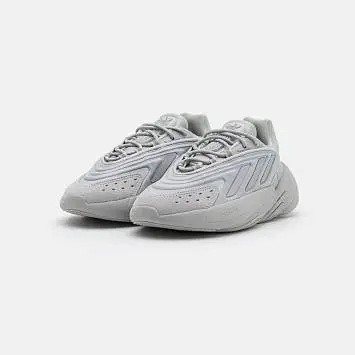 Adidas Ozelia  - 3