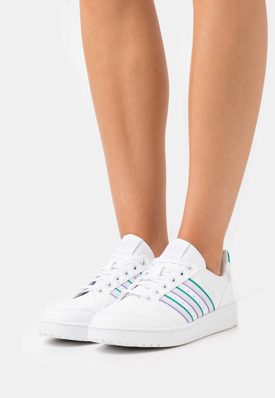 Фото № 2 с приближением к товару «‎Adidas NY 90 Stripes »