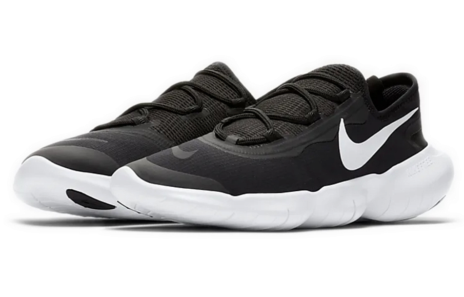 Фото № 3 с приближением к товару «‎ Nike Free Rn 5.0 Running shoes BlackWhite»