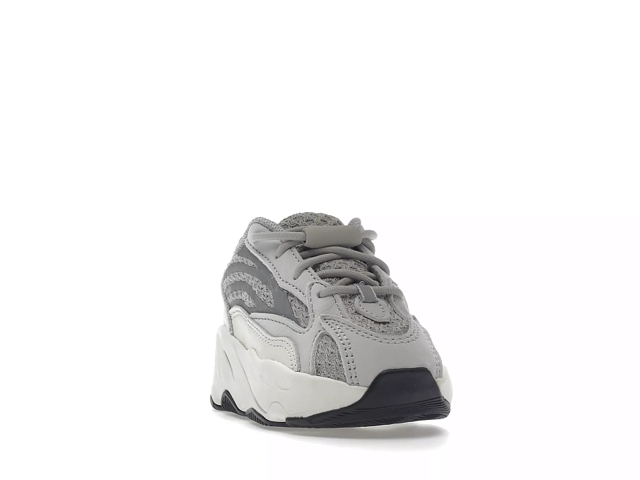 Фото № 3 с приближением к товару «‎adidas Yeezy Boost 700 V2 Static (Infants)»