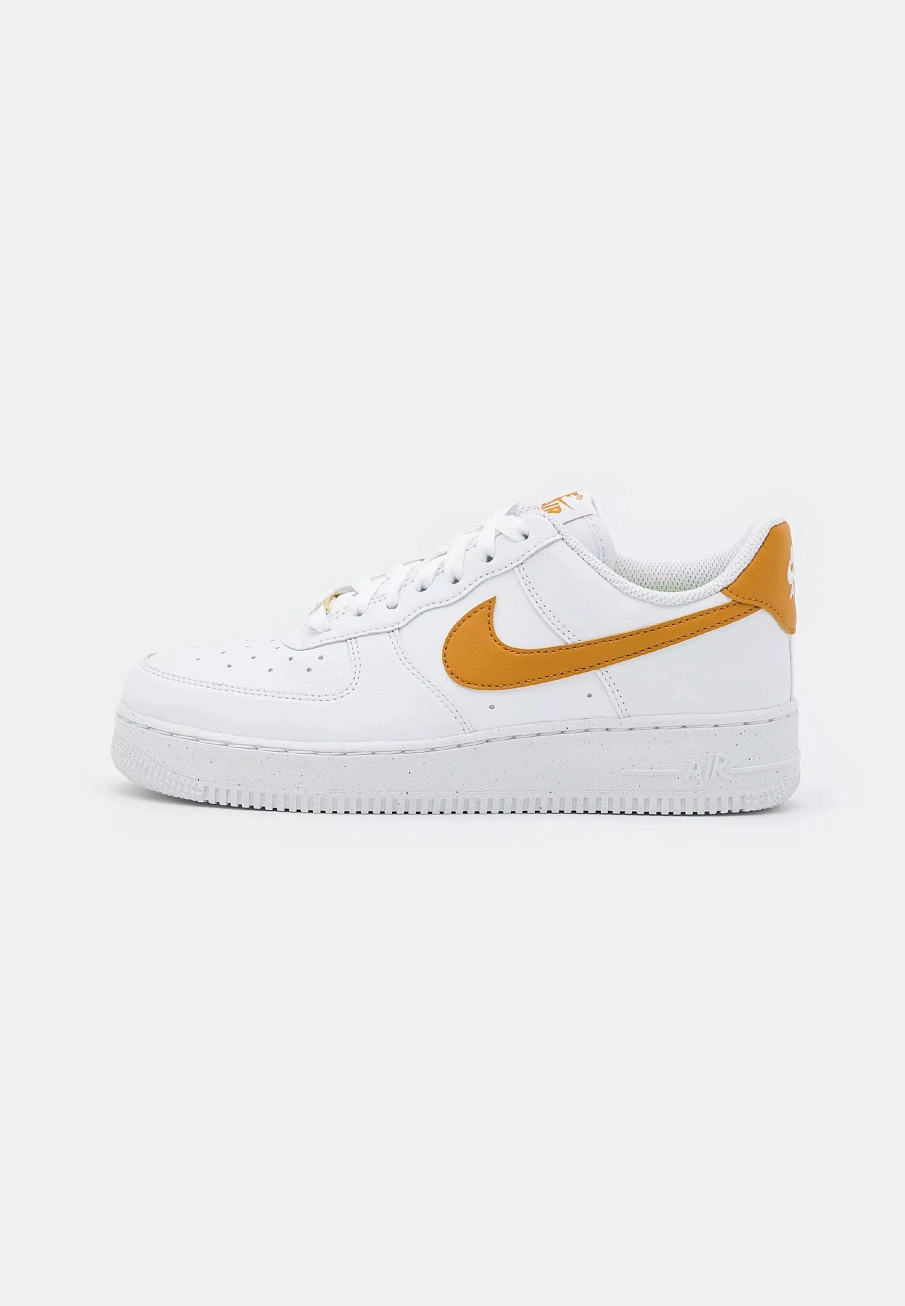 Фото № 1 с приближением к товару «‎AIR FORCE 1 '07 NEXT NATURE»