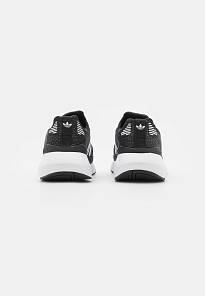 Фото № 4 с приближением к товару «‎Adidas Swift 22 »