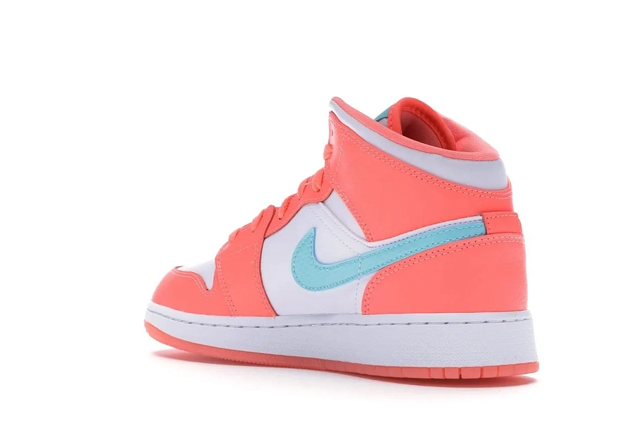 Фото № 6 с приближением к товару «‎Jordan 1 Mid Crimson Pulse »