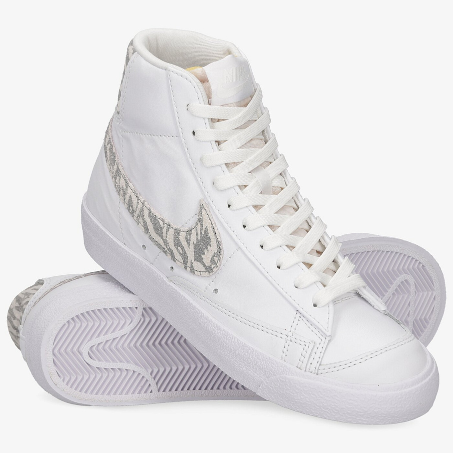 Фото № 5 с приближением к товару «‎Nike W Blazer 77 SE»