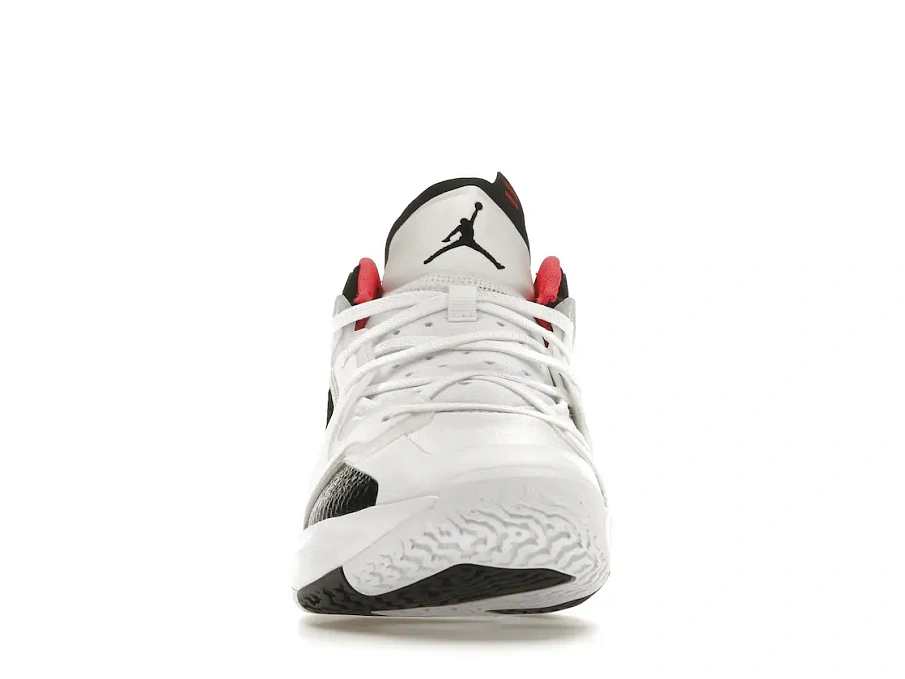 Фото № 2 с приближением к товару «‎Jordan 37 Low Siren Red»