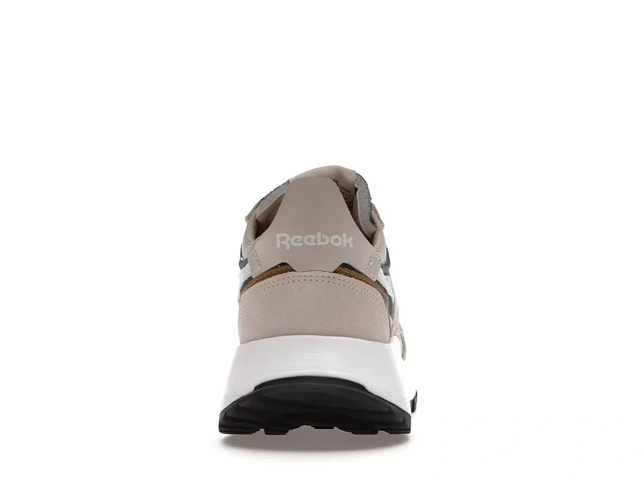 Фото № 4 с приближением к товару «‎Reebok Classic Leather Legacy»